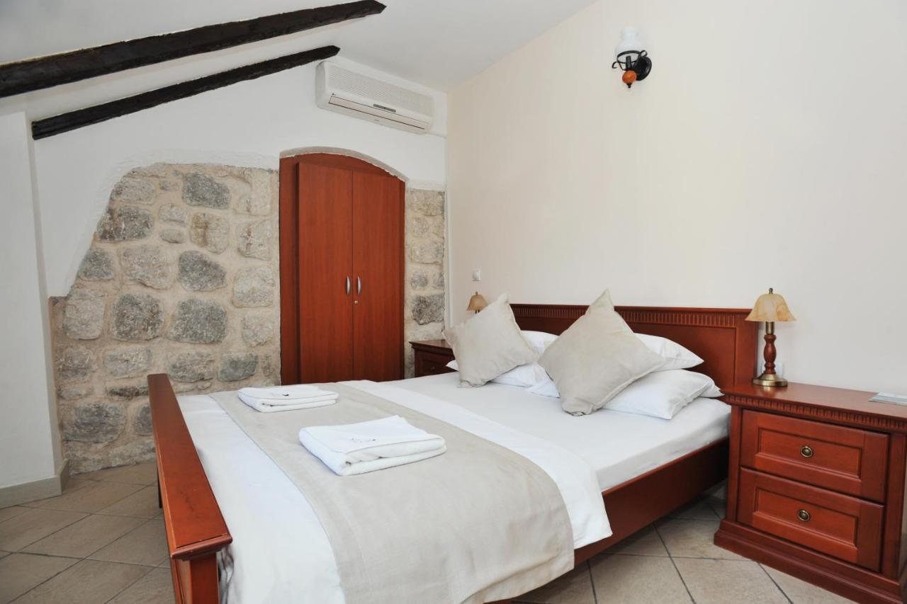 Lady Of The Rocks Apartments Perast Ngoại thất bức ảnh