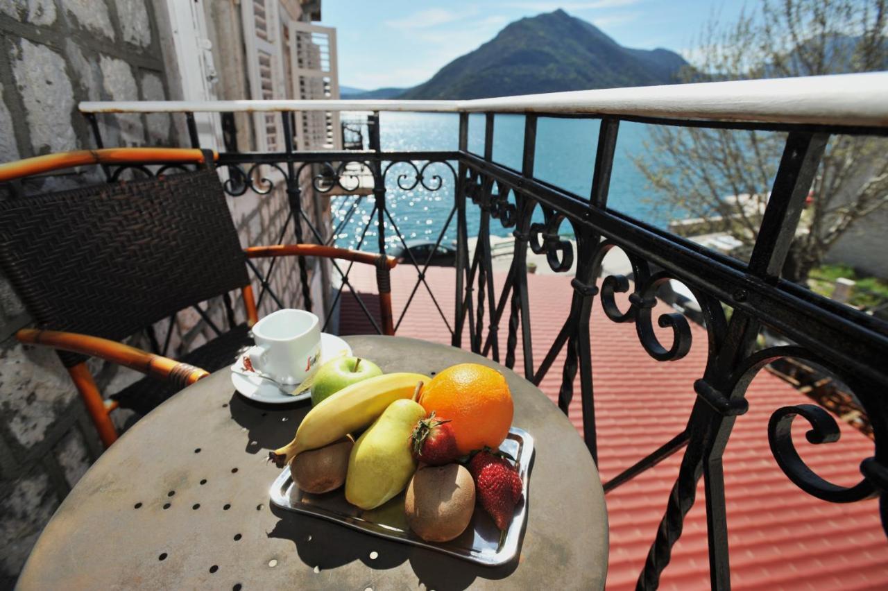 Lady Of The Rocks Apartments Perast Ngoại thất bức ảnh